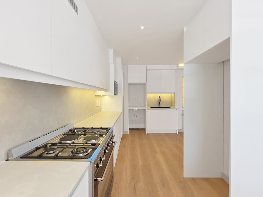 2 Bedroom Property for Sale in Sea Point Western Cape